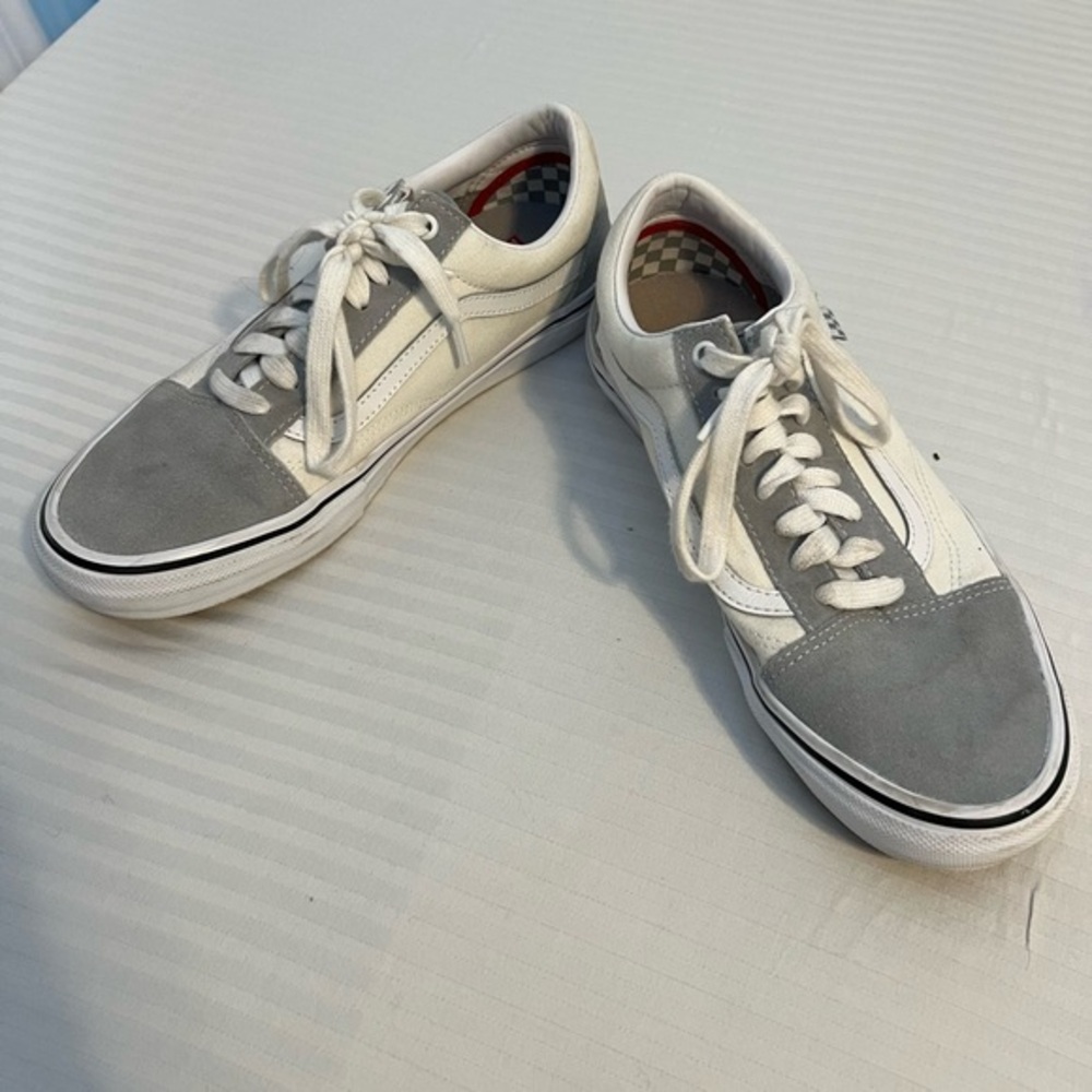 Vans Old Skool Low Top Sneakers in White and Gray